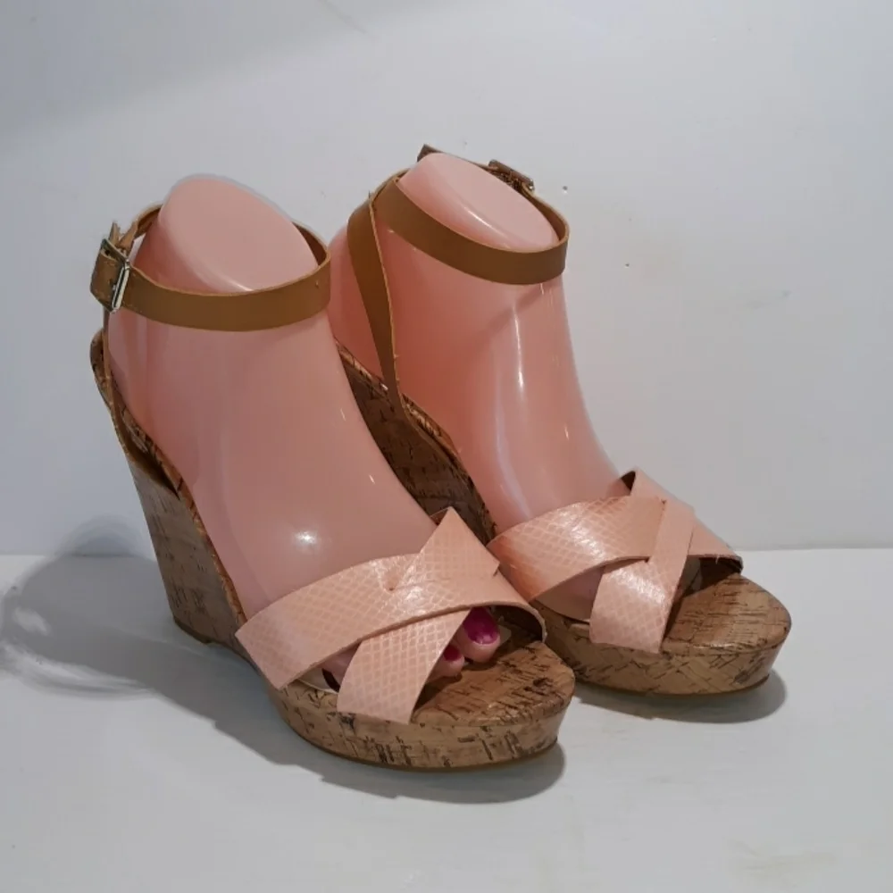 Sam & Libby 9.5 wedge heels platform peach cork
